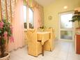 Столовая 2 Buje, Столовая 2 в размещении типа house, WiFi.