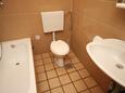 Bathroom Umag, Bathroom in the apartment, (pet friendly) and WiFi.
