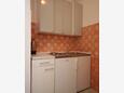 Novigrad, Kitchen in the studio-apartment, WiFi.