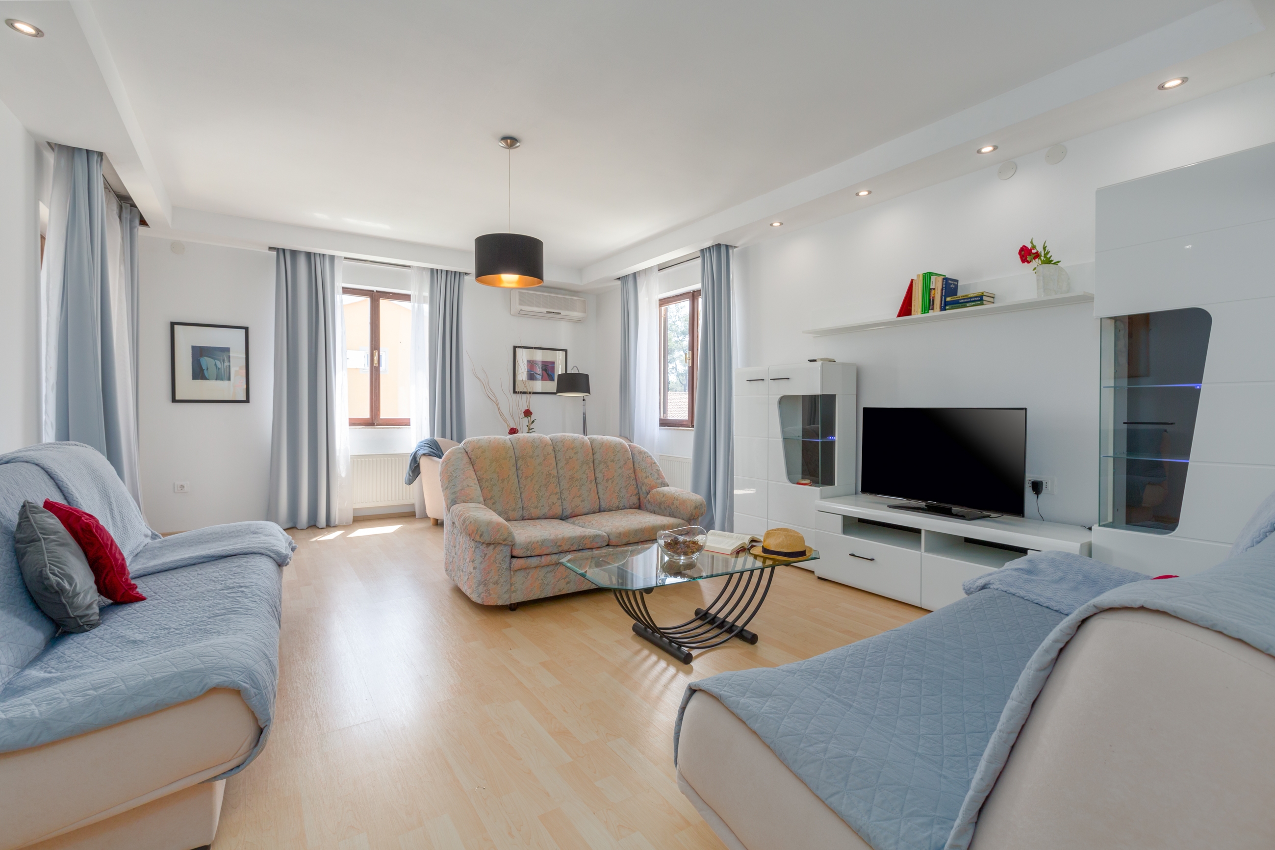 Two bedroom apartment with terrace Rovinj (A-7144-a)