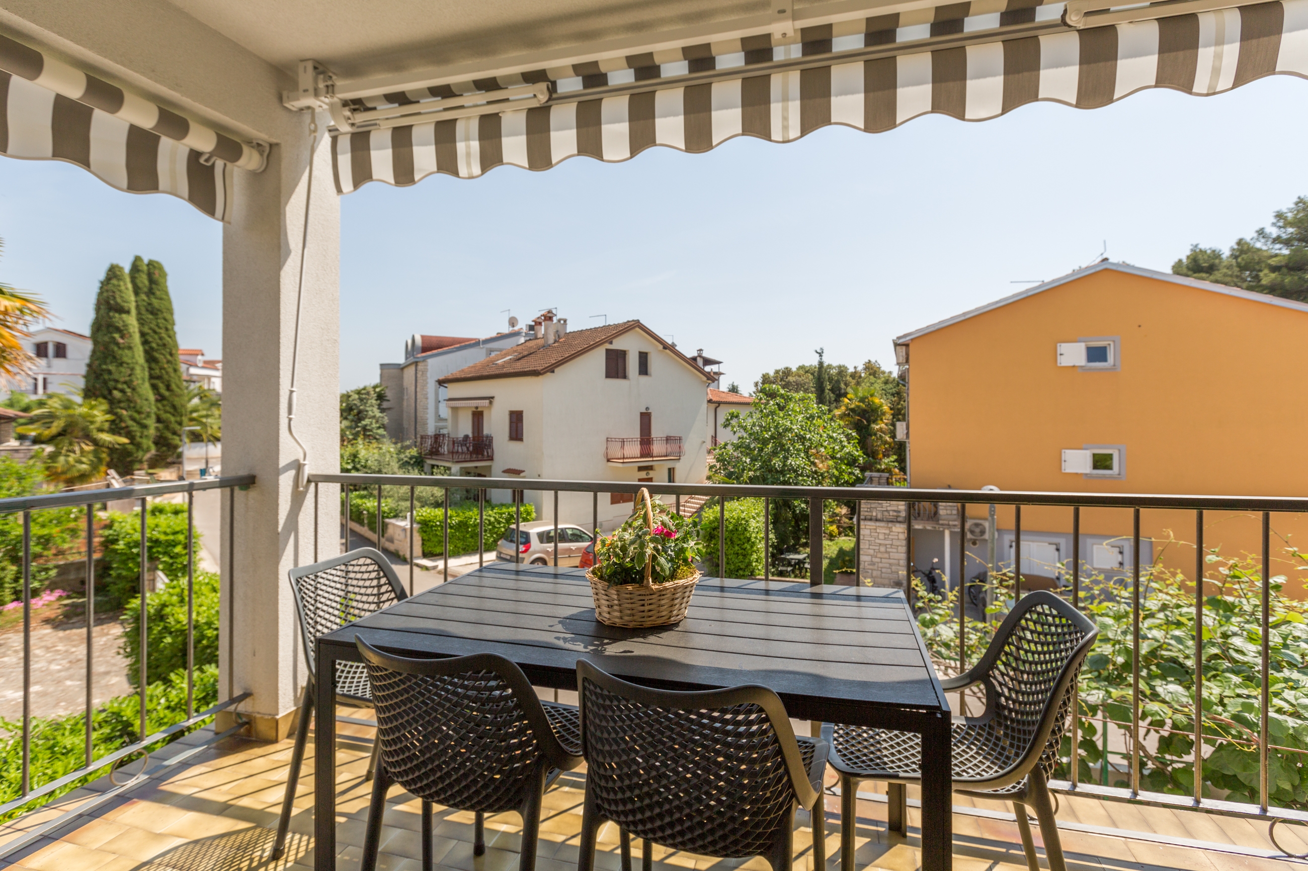 Two bedroom apartment with terrace Rovinj  A-a