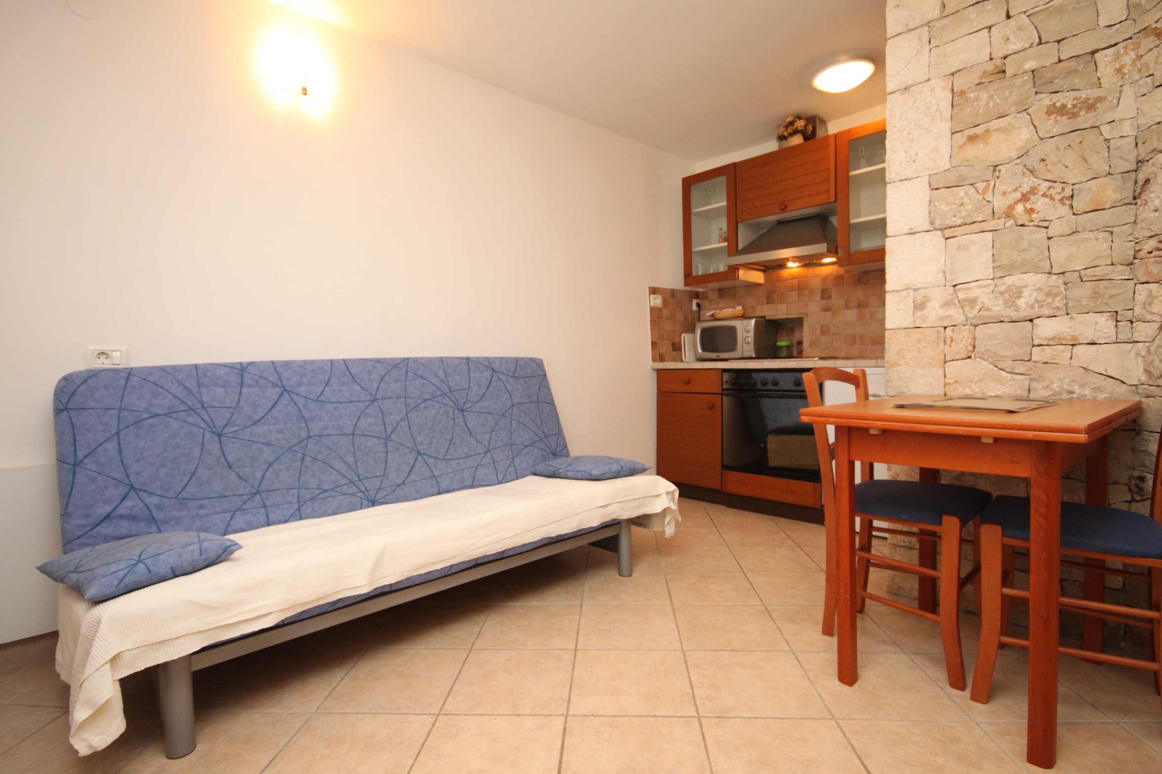 One bedroom apartment with terrace Bašanija, Umag  A-b