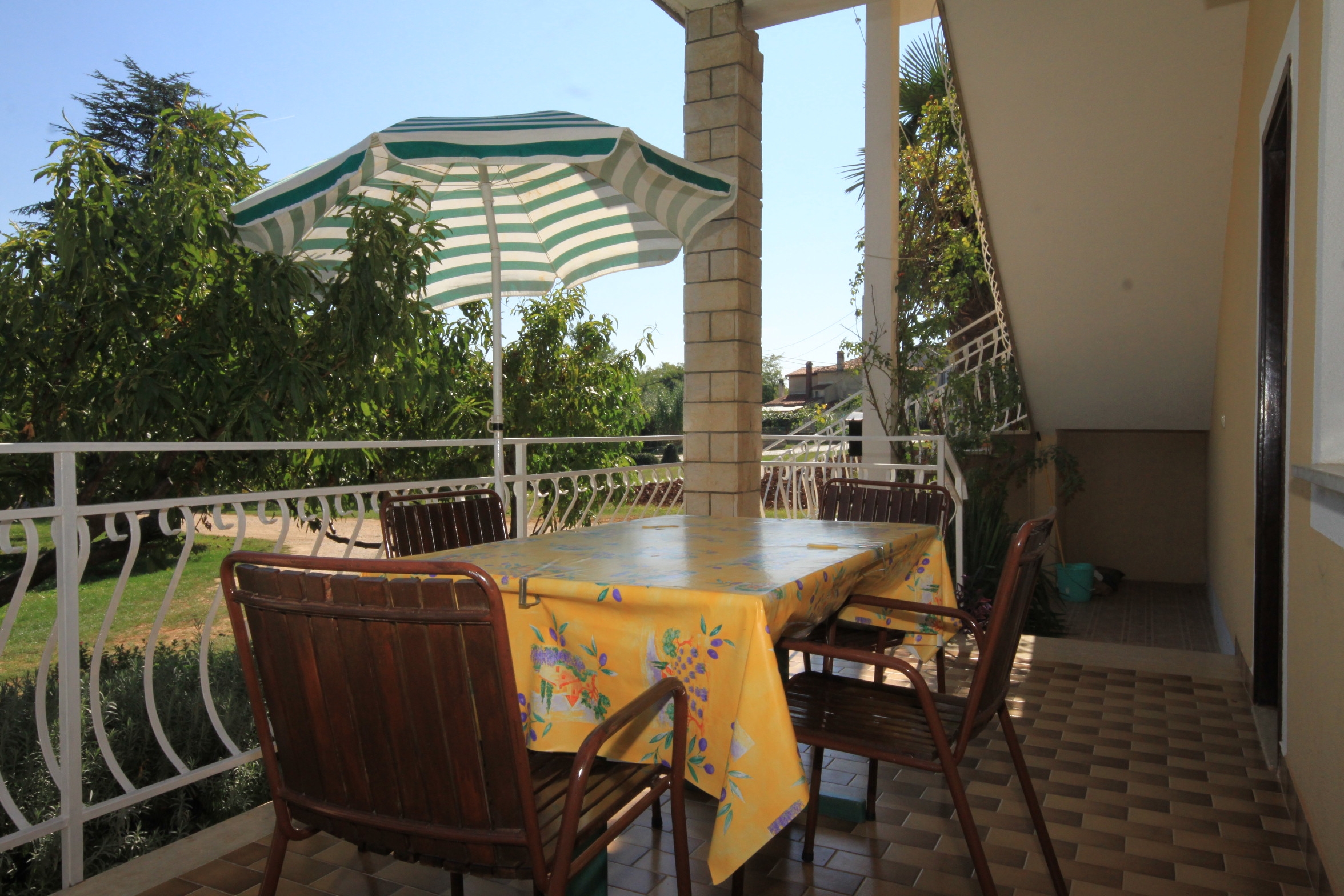 Two bedroom apartment with terrace Bašanija, Umag  A-b