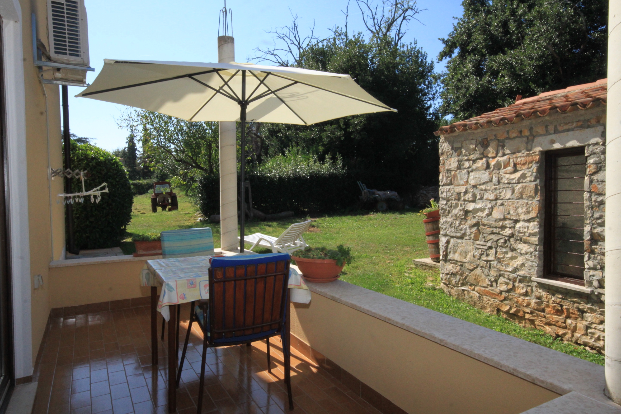 One bedroom apartment with terrace Bašanija, Umag  A-c