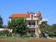 Bašanija, Umag, Objekt 7149 - Apartmani sa šljunčanom plažom.