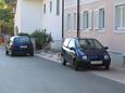 Parking lot Umag, Umag, Parking lot 7151 - Apartments with sandy beach.