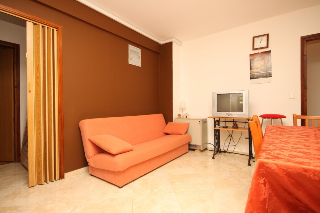 Two bedroom apartment with terrace Fažana (A-7153-a) Two bedroom apartment with terrace Fažana (A-7153-a)