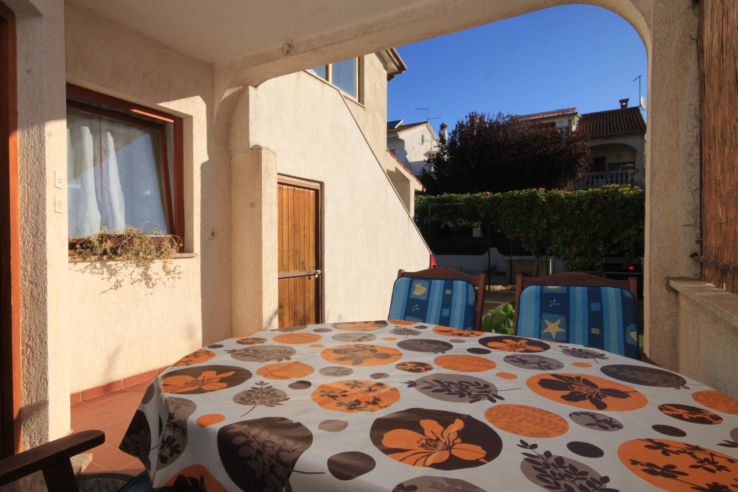 Two bedroom apartment with terrace Fažana  A-a