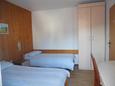 Bedroom 2 Poreč, Bedroom 2 in the apartment, WIFI.