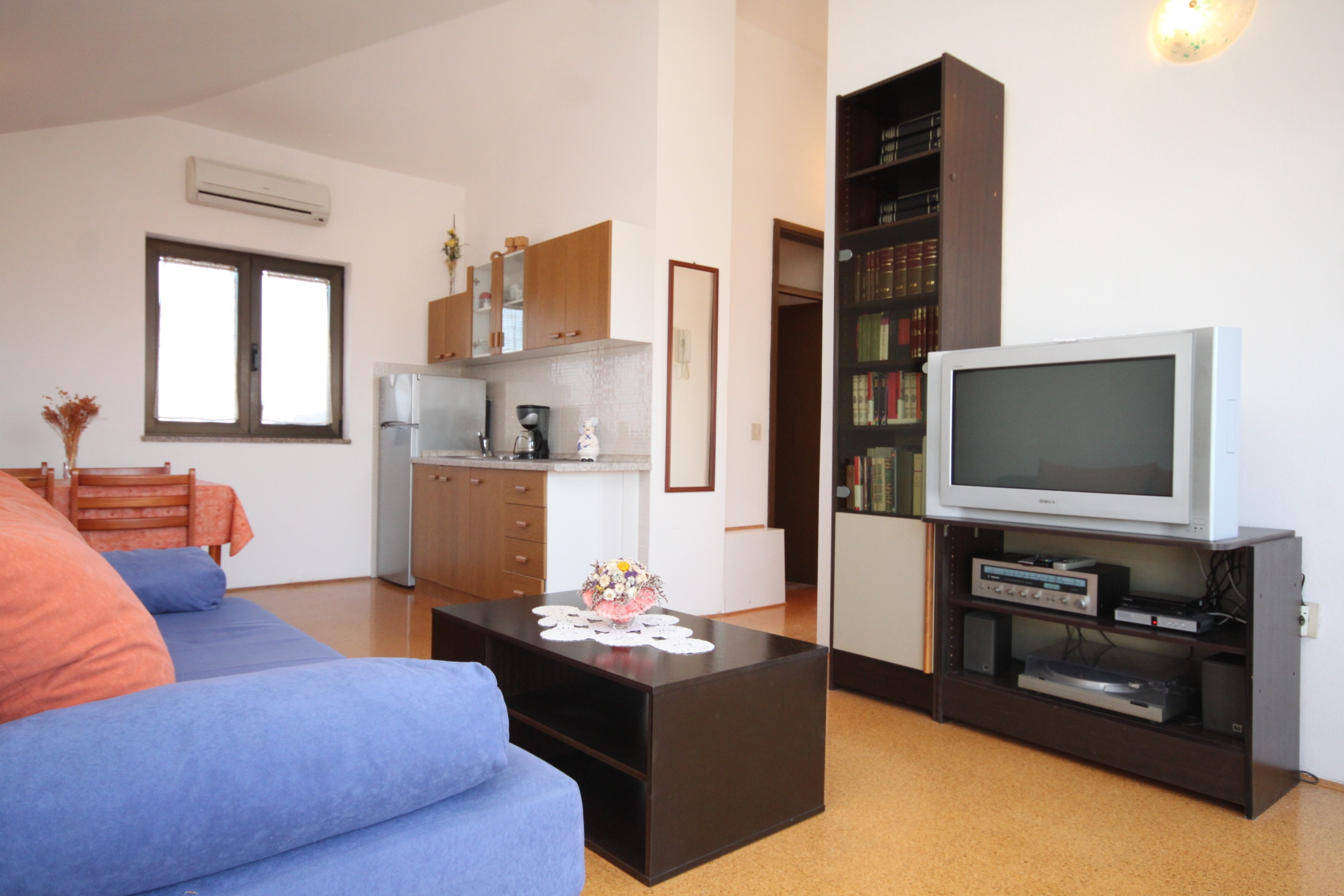 Two bedroom apartment with terrace Umag  A-a