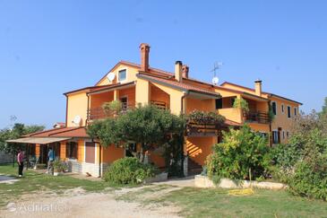 Property Sveti Ivan, Umag, Property 7173 - Apartments near sea with rocky beach.