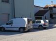 Parking lot Pula, Pula, Parking lot 7178 - Apartments with rocky beach.