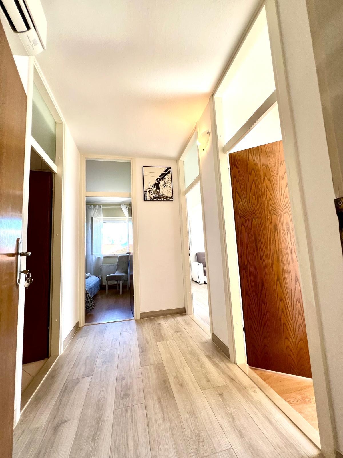 Two bedroom apartment with terrace and sea view Puntinak, Brač  A-a