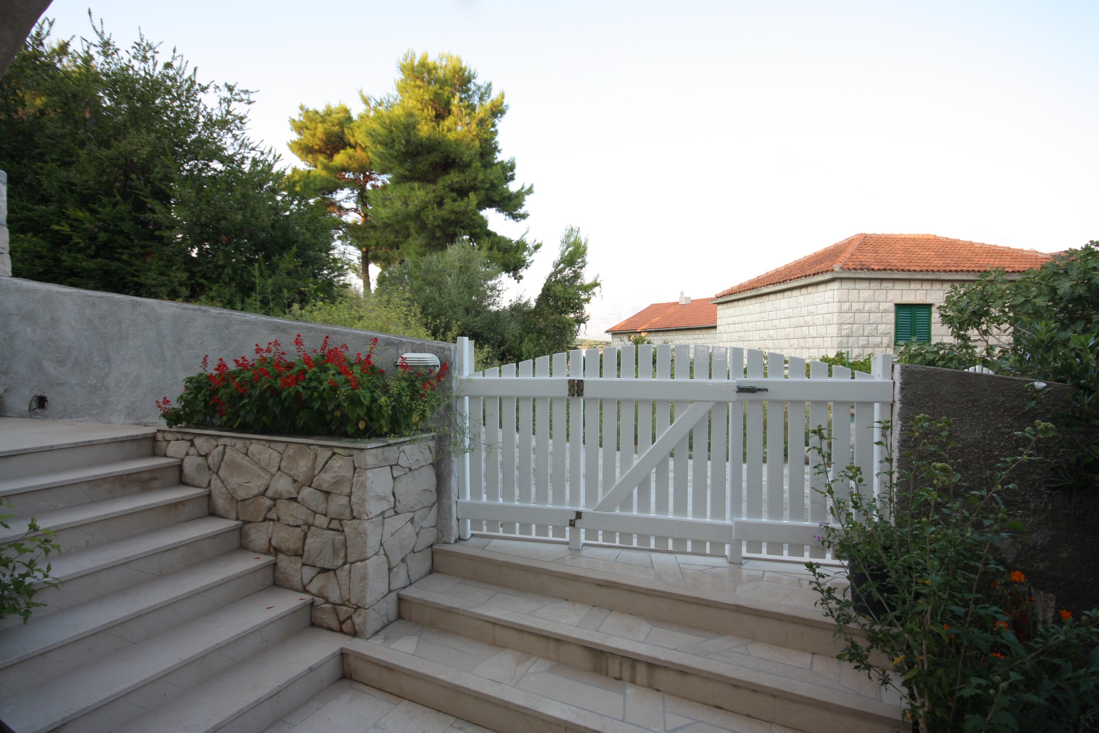 Two bedroom apartment with terrace and sea view Puntinak, Brač  A-c