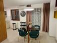Jídelna Rovinj, Jídelna v ubytování typu apartment, s klimatizací a WiFi.