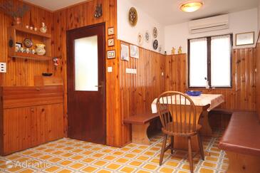 Dining room Crveni Vrh, Dining room in the apartment, dostupna klima.