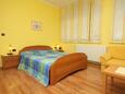 Ložnice Rovinj, Ložnice v ubytování typu apartment, s klimatizací, domácí mazlíčci povoleni a WiFi.