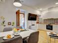 Dining room Fažana, Dining room in the apartment, (pet friendly) and WiFi.
