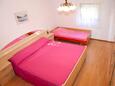 Bedroom 2 Ližnjan, Bedroom 2 in the apartment, (pet friendly) and WiFi.