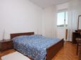 Bedroom 2 Rabac, Bedroom 2 in the apartment, dopusteni kucni ljubimci i WIFI.