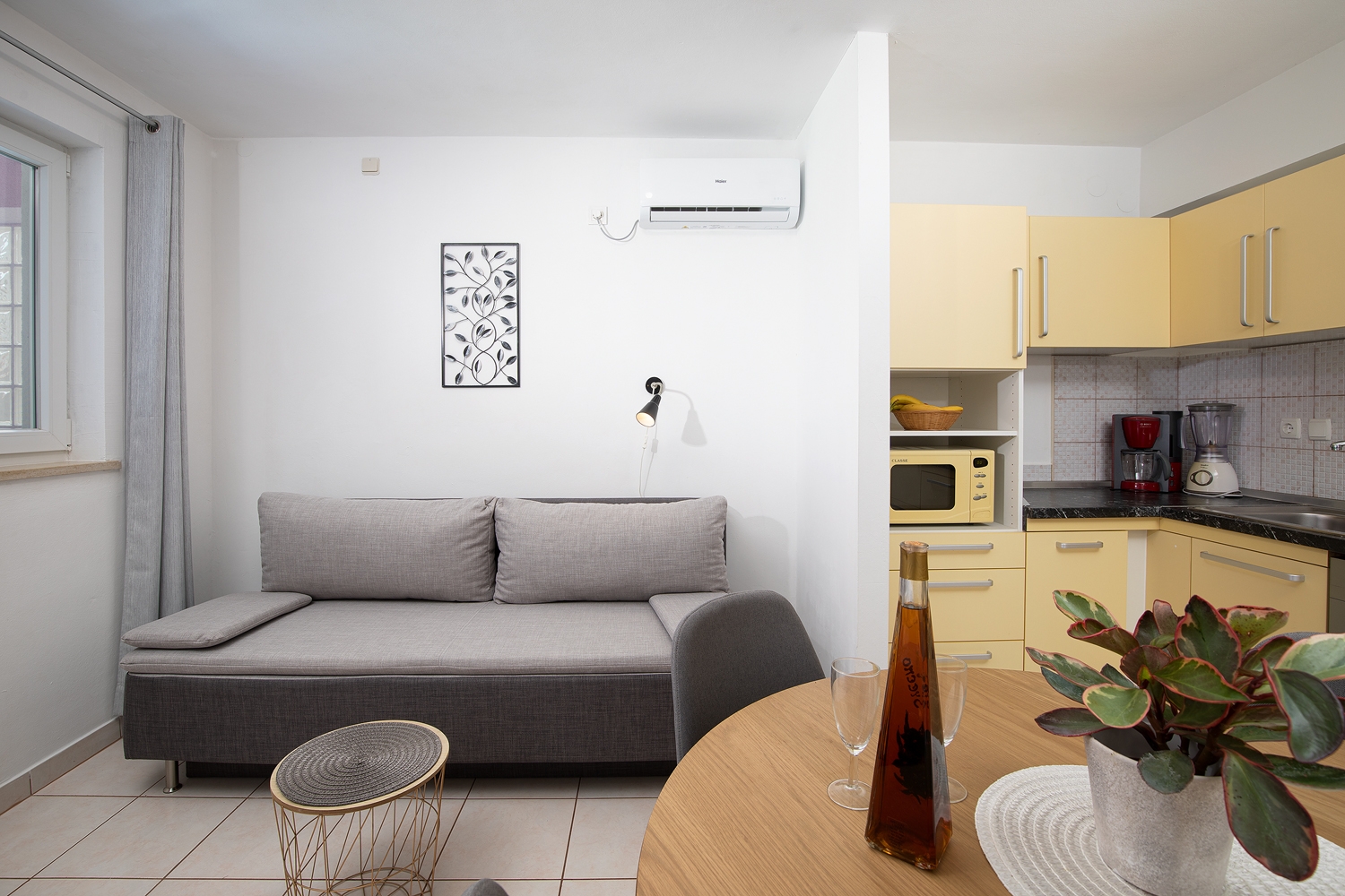 One bedroom apartment with terrace Valbandon (Fažana) (A-7227-b) One bedroom apartment with terrace Valbandon (Fažana) (A-7227-b)