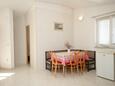 Dining room Ližnjan, Dining room in the apartment, (pet friendly) and WiFi.