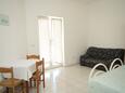 Dining room Ližnjan, Dining room in the studio-apartment, (pet friendly) and WiFi.