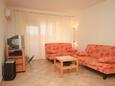 Obývací pokoj Štinjan, Obývací pokoj v ubytování typu apartment, s klimatizací a WiFi.