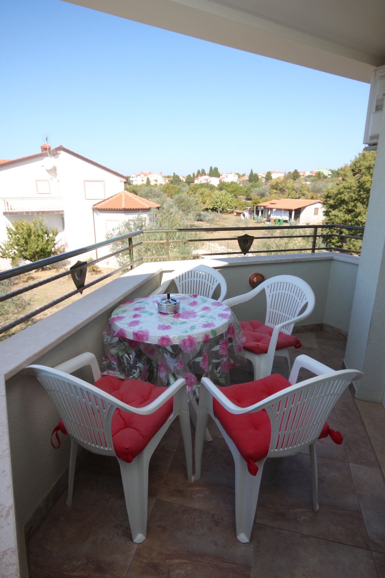 Two bedroom apartment with terrace and sea view Fažana  A-a
