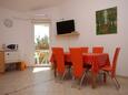 Fažana, Dining room in the apartment, air condition available and WiFi.