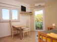 Dining room Fažana, Dining room in the studio-apartment, WiFi.