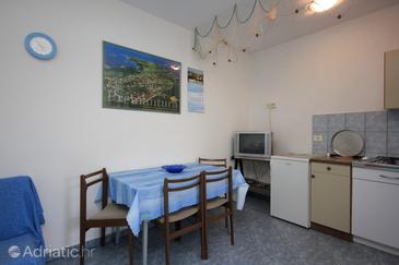 Jídelna Premantura, Jídelna v ubytování typu studio-apartment, WIFI.
