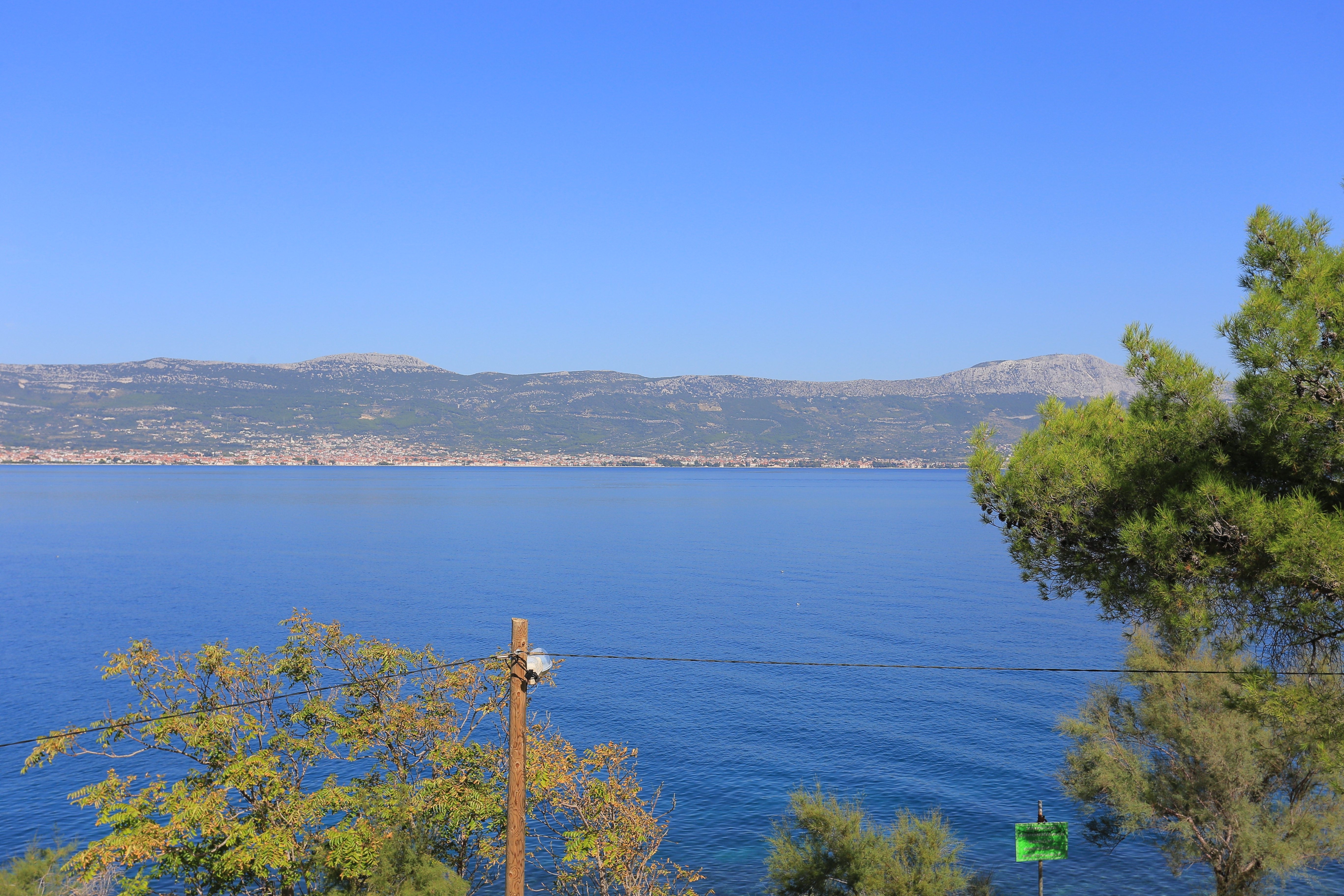One bedroom apartment near beach Slatine, Čiovo  A-b