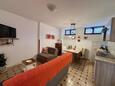 Fažana, Sala de estar in the apartment, (pet friendly) y WiFi.