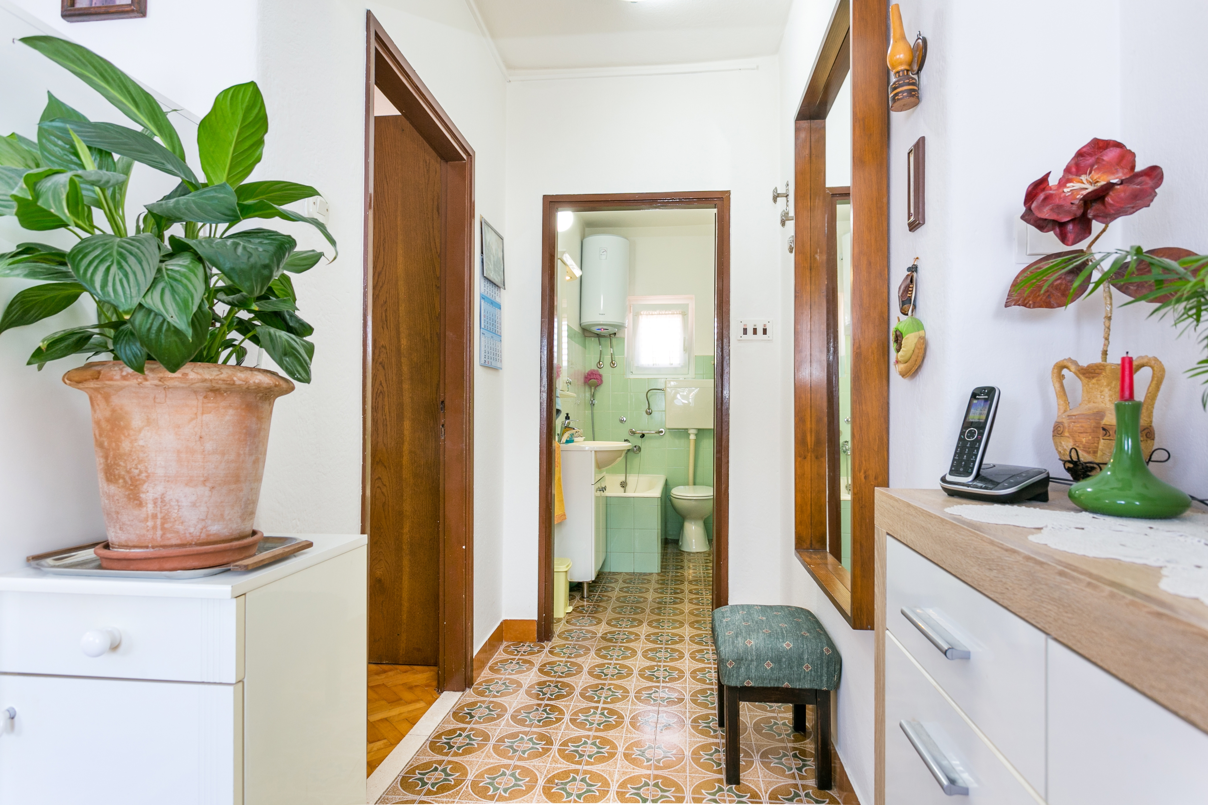 One bedroom apartment with terrace Mirca, Brač  A-a