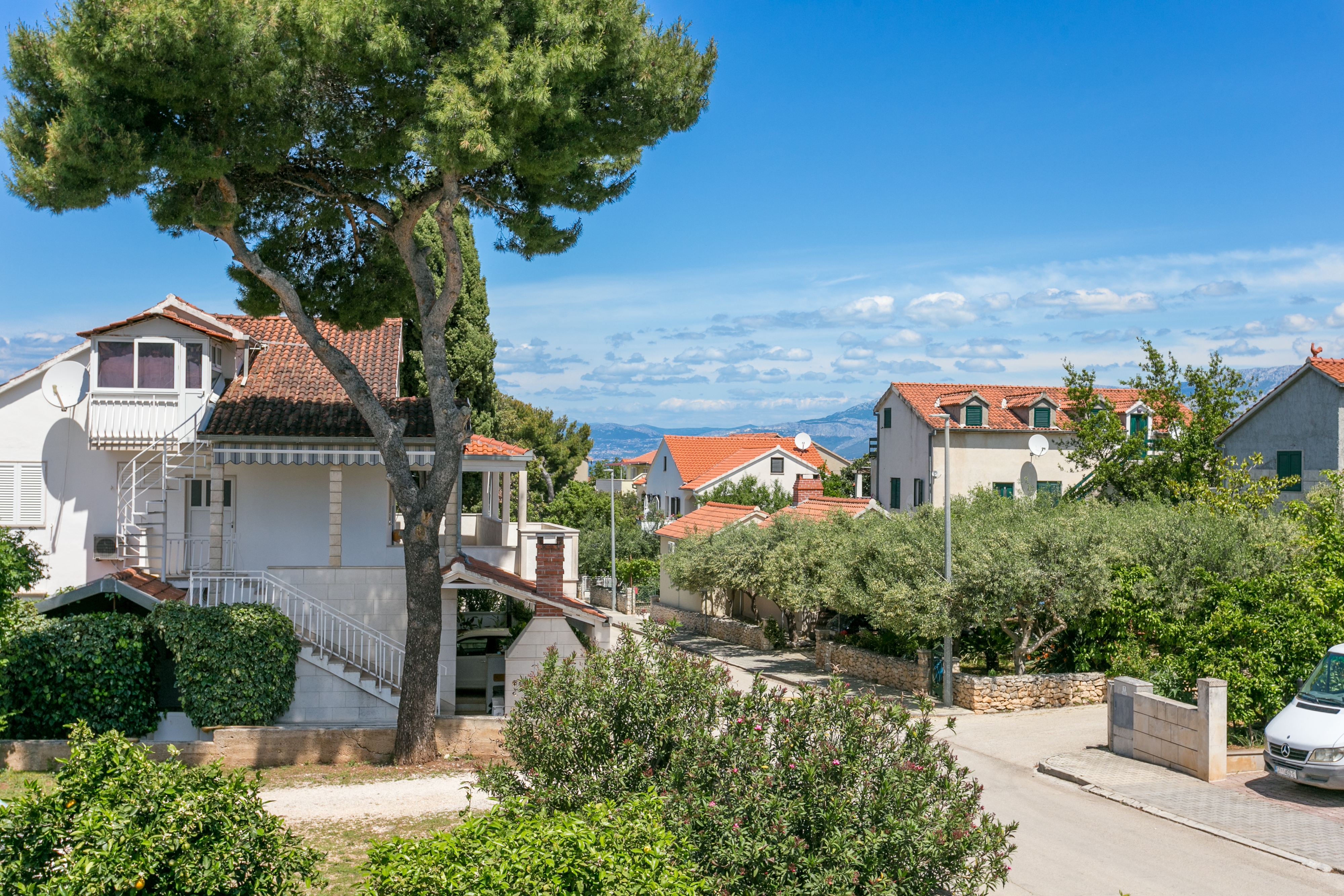 One bedroom apartment with terrace Mirca, Brač  A-a