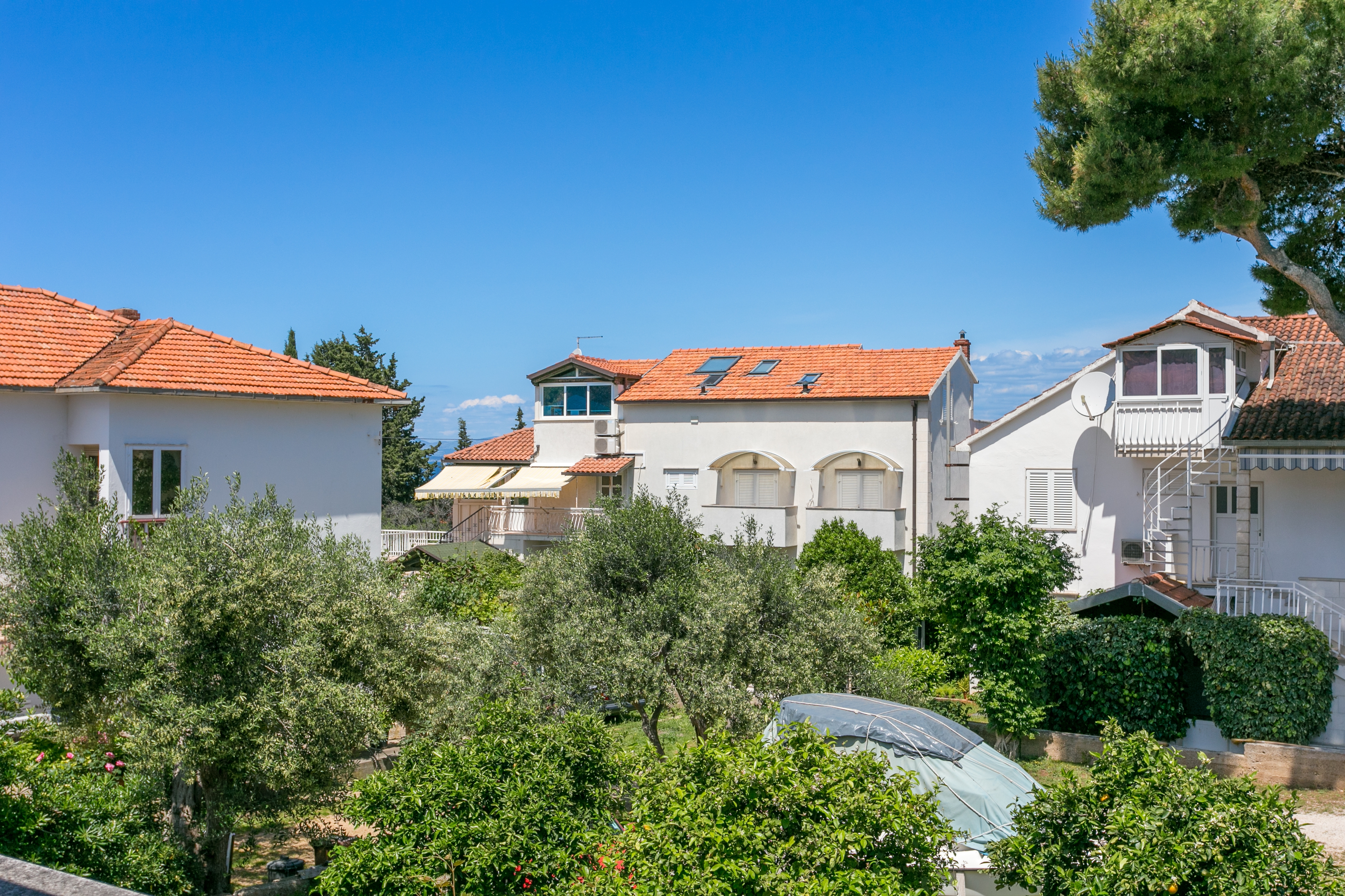 One bedroom apartment with terrace Mirca, Brač  A-a