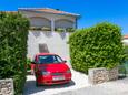 Parking lot Mirca, Brač, Parking lot 729 - Apartments with pebble beach.