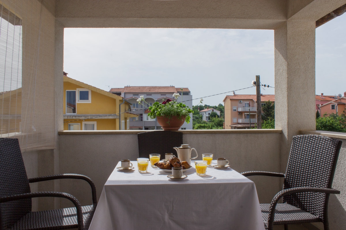 Two bedroom apartment with terrace Medulin (A-7295-a) Two bedroom apartment with terrace Medulin (A-7295-a)