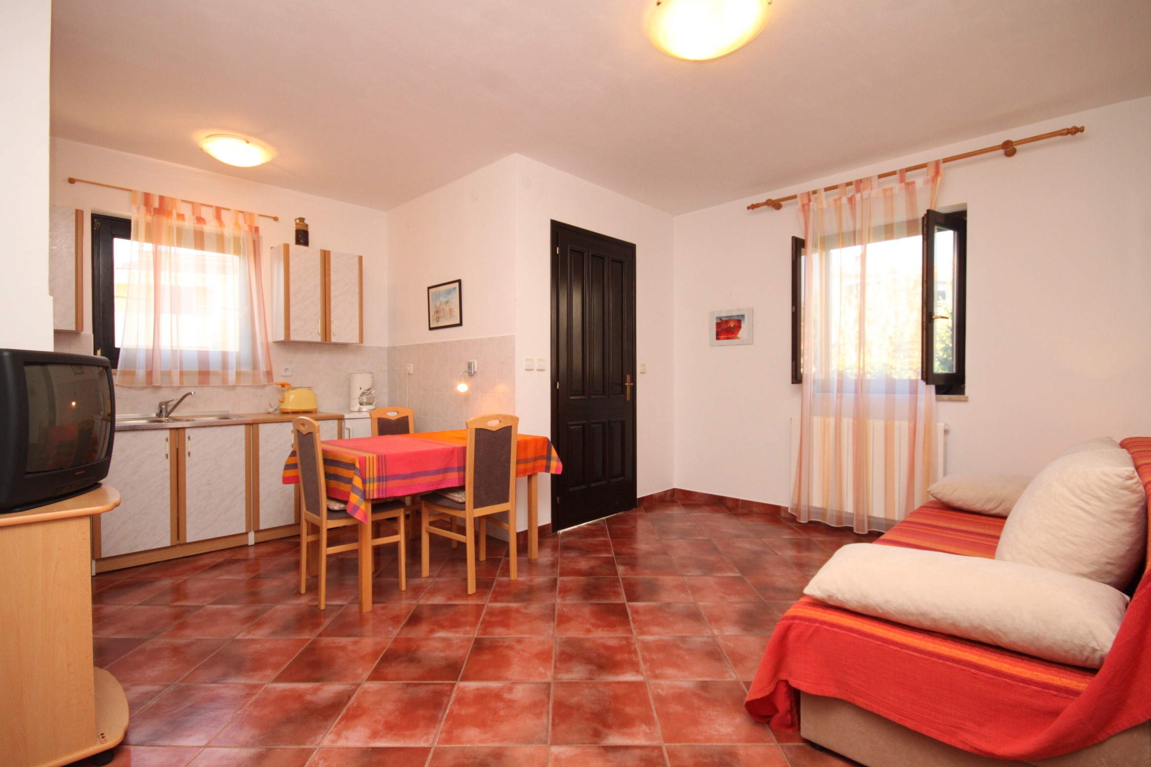 One bedroom apartment with terrace Valbandon, Fažana (A-7304-a)