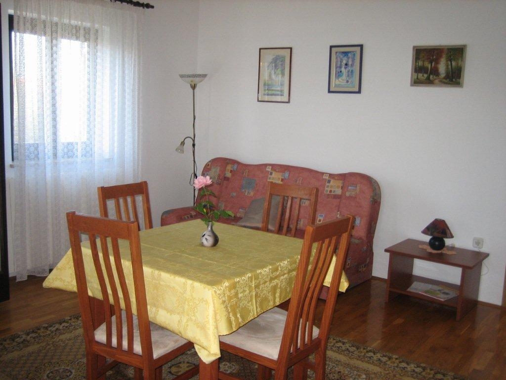 One bedroom apartment with terrace Valbandon, Fažana (A-7304-b) One bedroom apartment with terrace Valbandon, Fažana (A-7304-b)