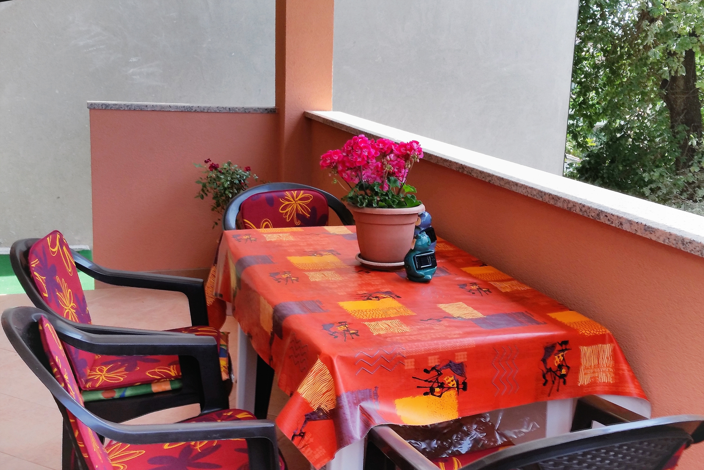 One bedroom apartment with terrace Valbandon, Fažana  A-b