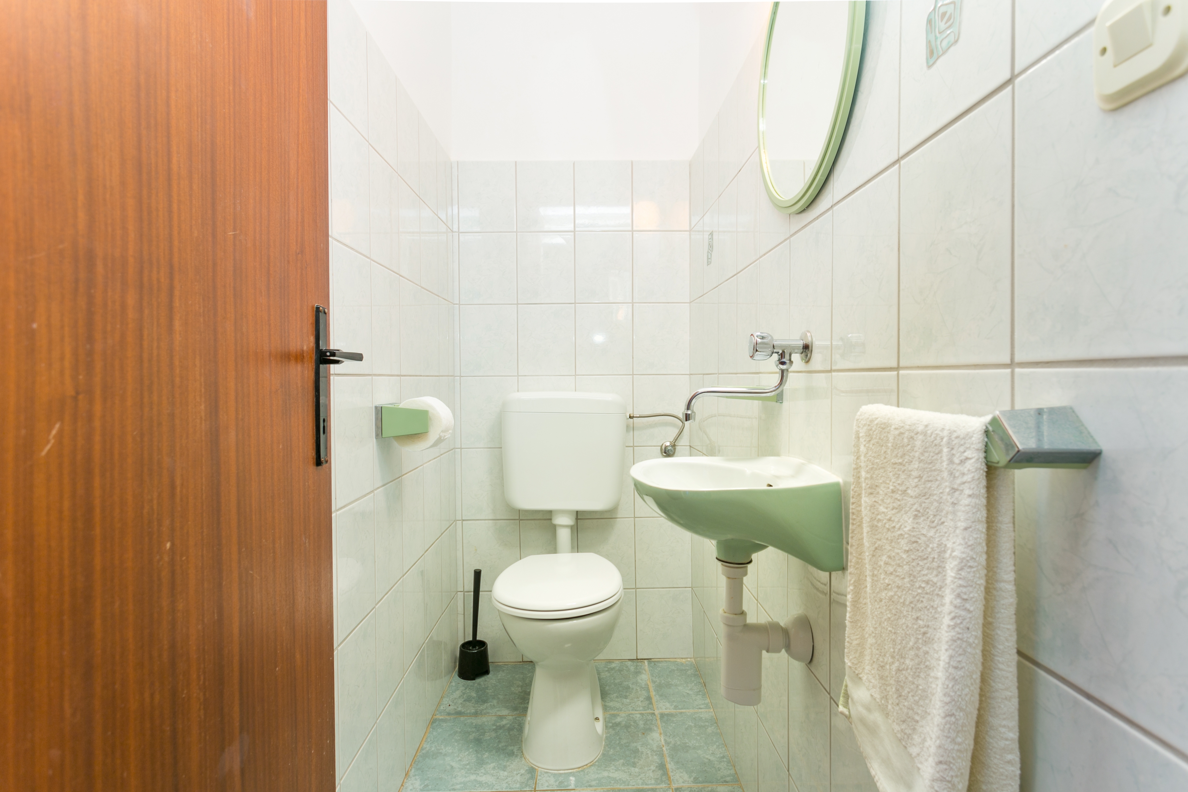 Three bedroom apartment with terrace and sea view Mirca, Brač  A-a