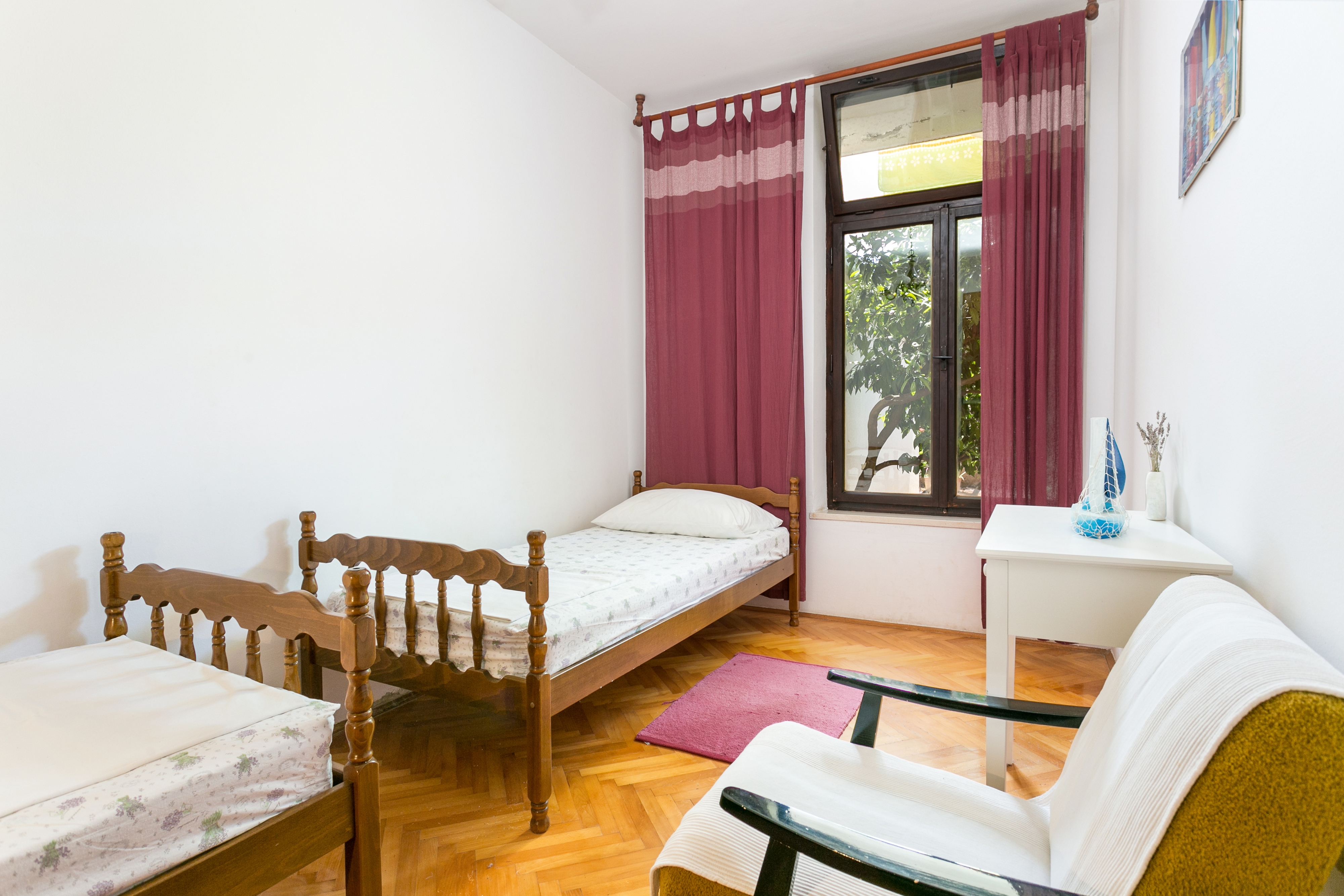 Three bedroom apartment with terrace and sea view Mirca, Brač  A-a