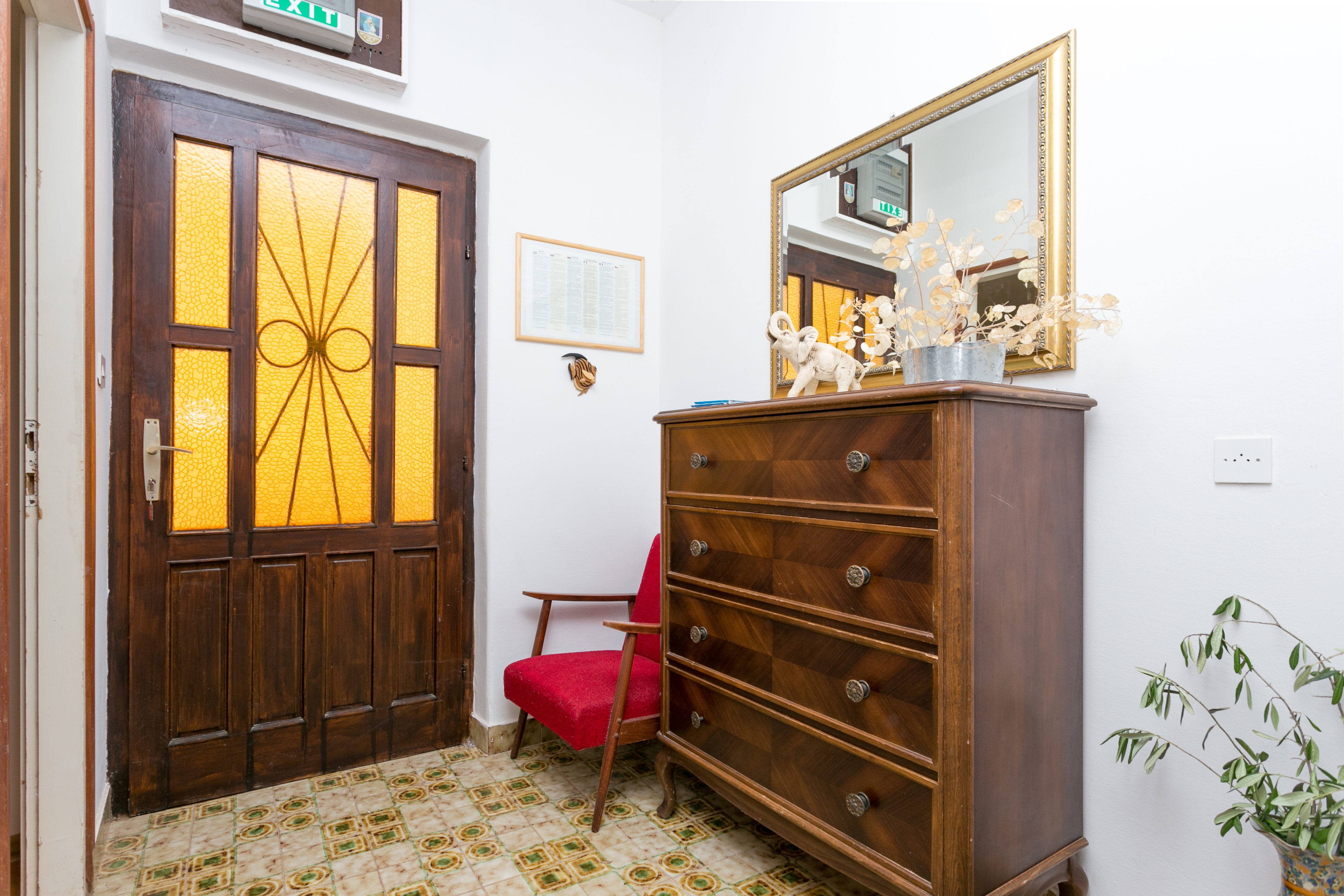 Three bedroom apartment with terrace and sea view Mirca, Brač  A-a