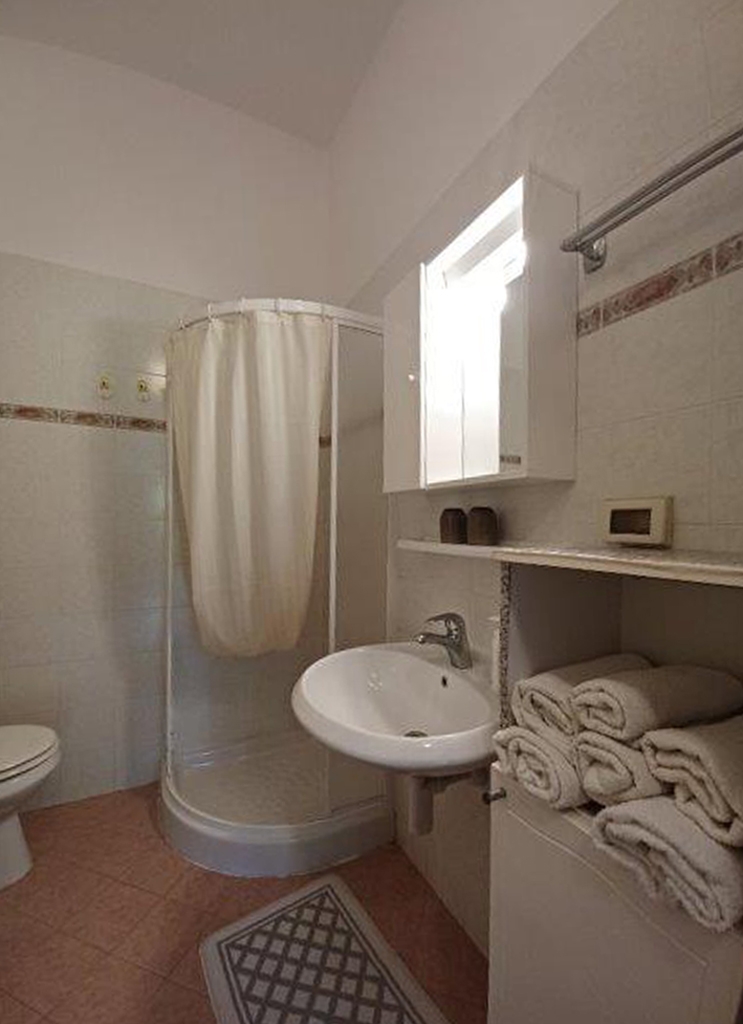 Two bedroom apartment with terrace Novigrad  A-b