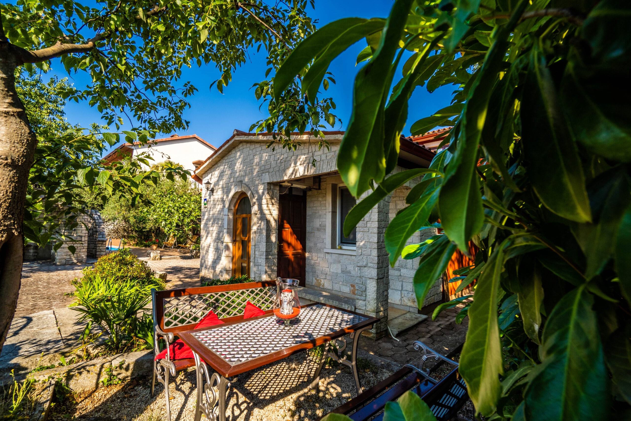 Two bedroom apartment with terrace Krnica, Marčana (A-7357-b)