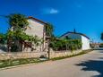 Szálláshely Krnica, Marčana, Szálláshely 7358 - Apartmanok kavicsos stranddal.