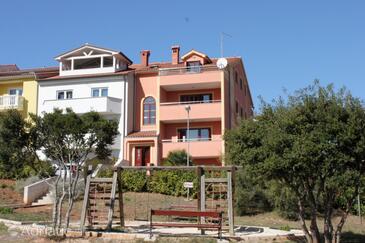 Property Pula, Pula, Property 7370 - Apartments with pebble beach.