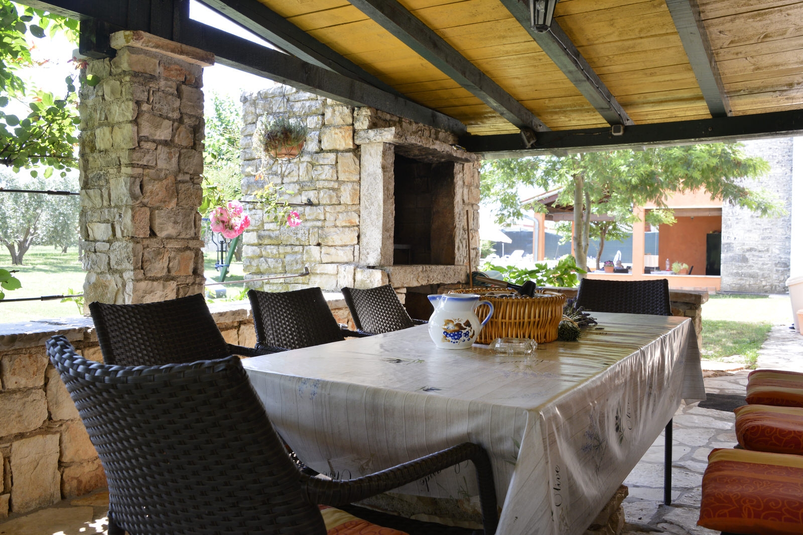 Three bedroom house with terrace Guran, Central Istria - Središnja Istra  K